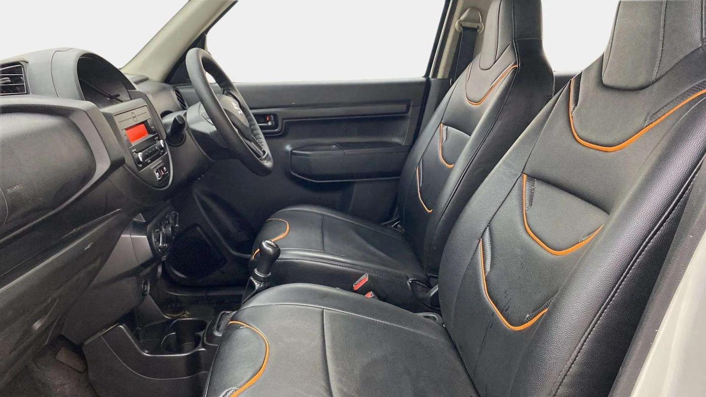 2020 Maruti S PRESSO VXI (O), Petrol, Manual, 54,671 km, Right Side Front Door Cabin