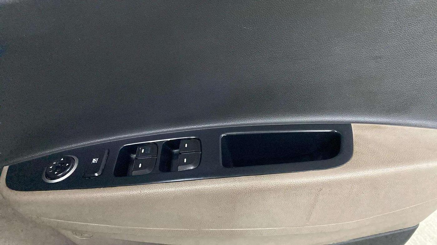 2018 Hyundai Xcent E+, Petrol, Manual, 54,119 km, Driver Side Door Panels Control