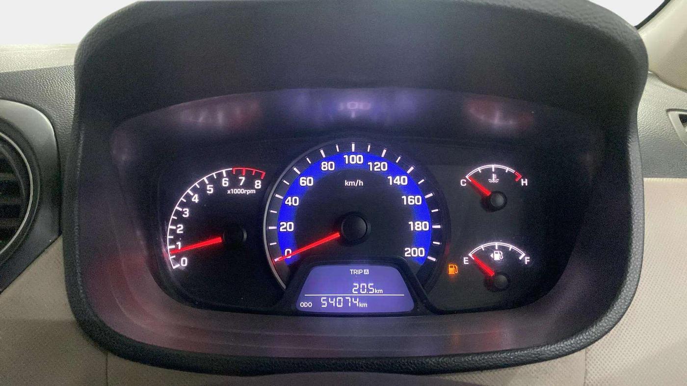 2018 Hyundai Xcent E+, Petrol, Manual, 54,119 km, Odometer Image