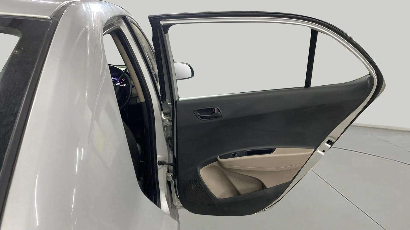 2018 Hyundai Xcent E+, Petrol, Manual, 54,119 km, RHS Rear Door