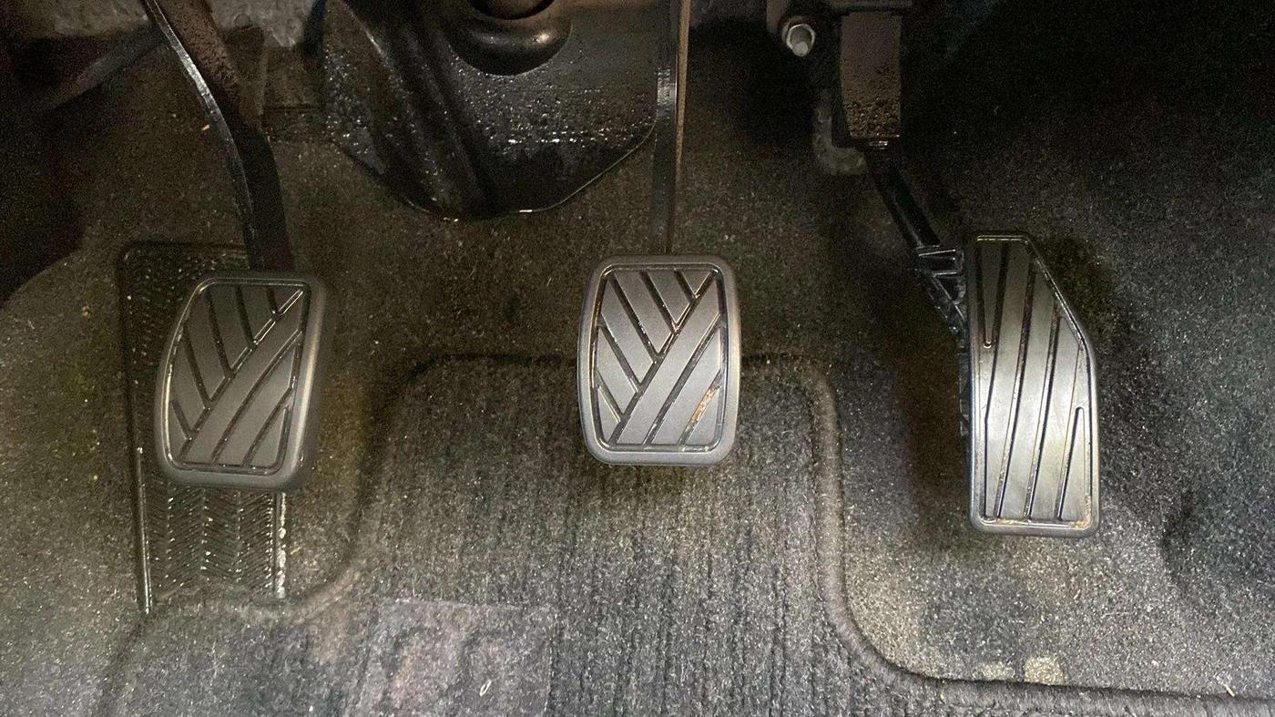 2023 Maruti Baleno  ZETA CNG 1.2L, CNG, Manual, 15,549 km, Pedals