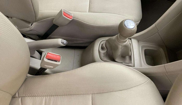 2017 Maruti Ertiga VXI, Petrol, Manual, 61,537 km, Gear Lever