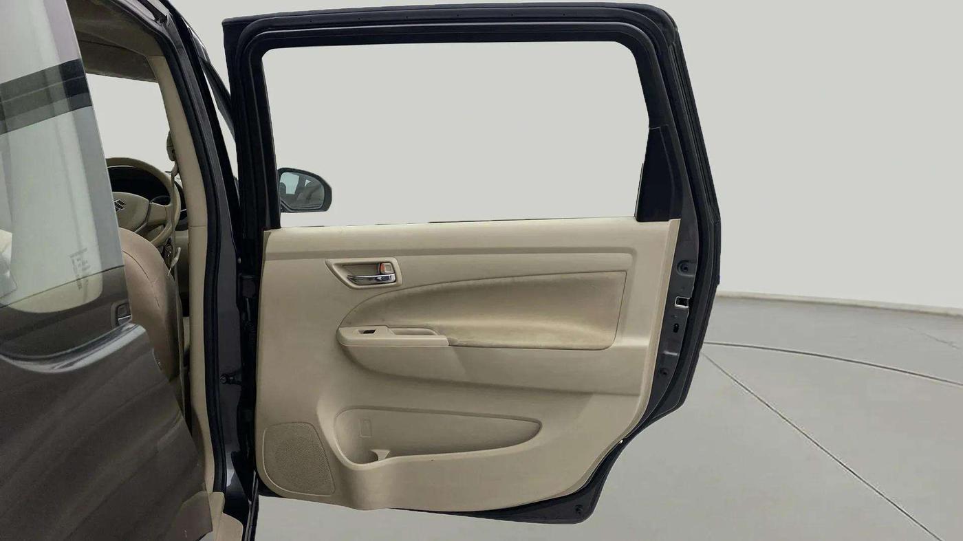 2017 Maruti Ertiga VXI, Petrol, Manual, 61,636 km, RHS Rear Door