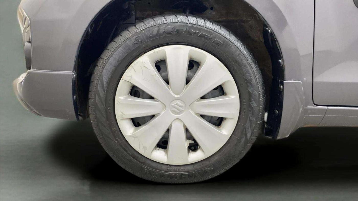 2017 Maruti Ertiga VXI, Petrol, Manual, 61,636 km, Left Front Wheel