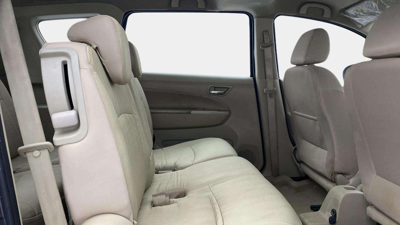 2017 Maruti Ertiga VXI, Petrol, Manual, 61,636 km, Right Side Rear Door Cabin