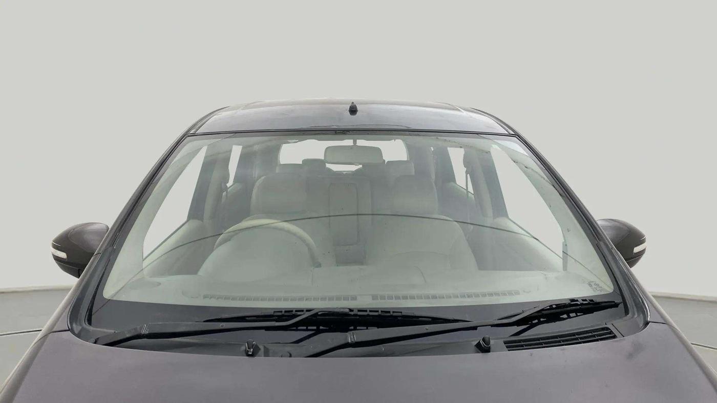 2017 Maruti Ertiga VXI, Petrol, Manual, 61,636 km, Front Windshield