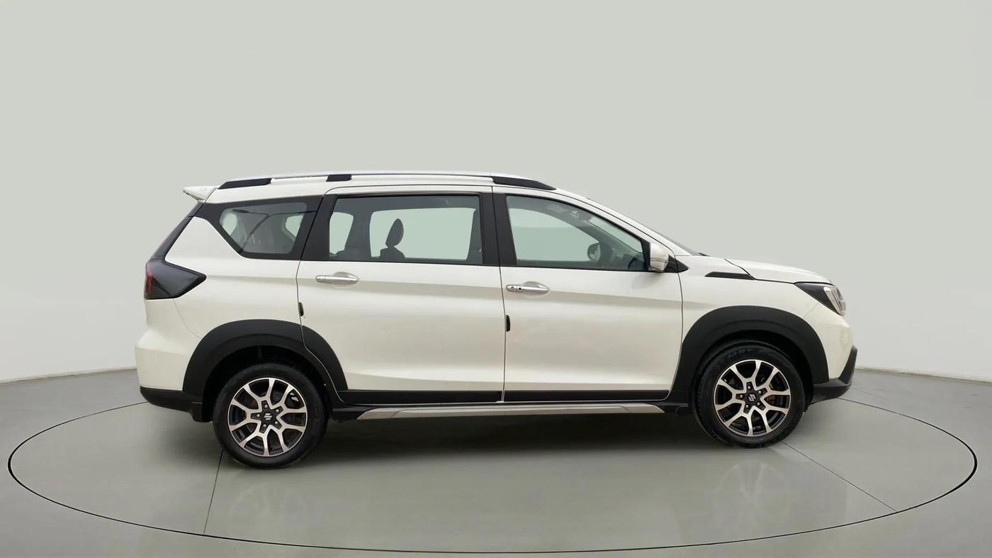 2022 Maruti XL6 ZETA AT, Petrol, Automatic, 25,326 km, Right Side