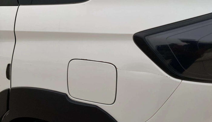 2022 Maruti XL6 ZETA AT, Petrol, Automatic, 25,224 km, Left quarter panel - Slightly dented