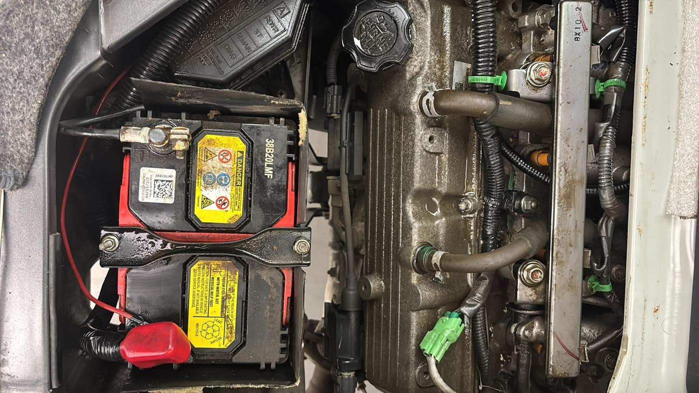 2018 Maruti Eeco 5 STR WITH A/C+HTR, Petrol, Manual, 19,443 km, Engine View - Right