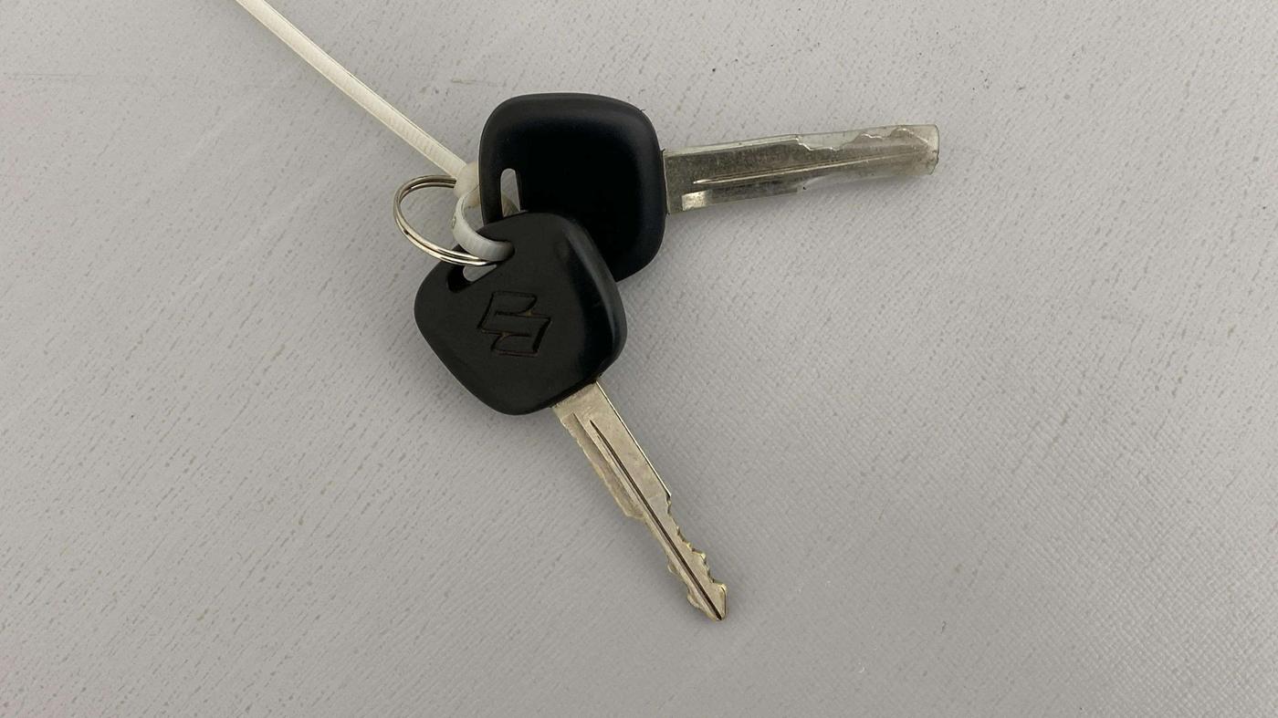 2018 Maruti Eeco 5 STR WITH A/C+HTR, Petrol, Manual, 19,443 km, Key Close Up