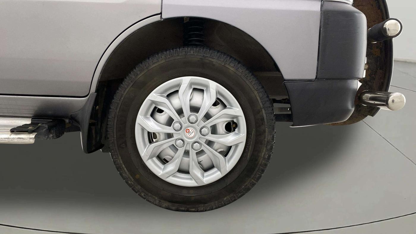 2018 Maruti Eeco 5 STR WITH A/C+HTR, Petrol, Manual, 19,443 km, Right Front Wheel