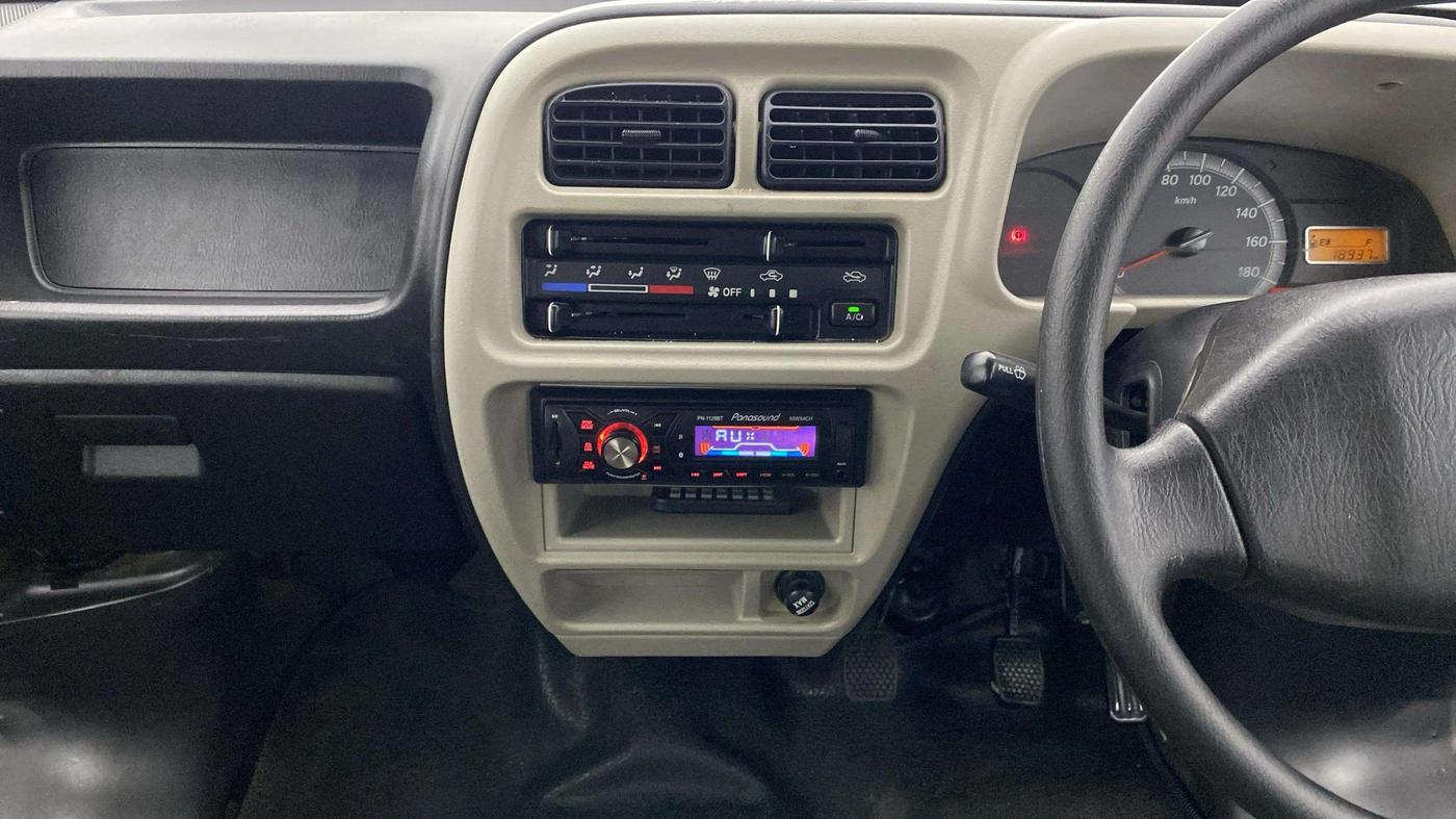 2018 Maruti Eeco 5 STR WITH A/C+HTR, Petrol, Manual, 19,443 km, Air Conditioner
