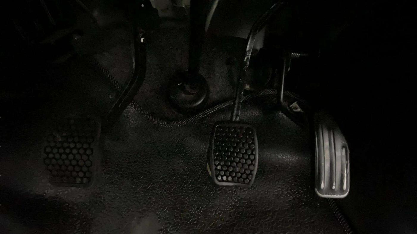2018 Maruti Eeco 5 STR WITH A/C+HTR, Petrol, Manual, 19,443 km, Pedals
