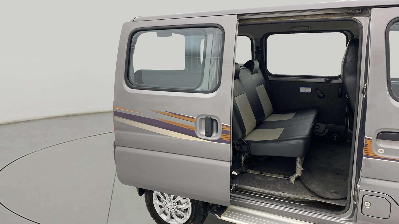 2018 Maruti Eeco 5 STR WITH A/C+HTR, Petrol, Manual, 19,443 km, RHS Rear Door