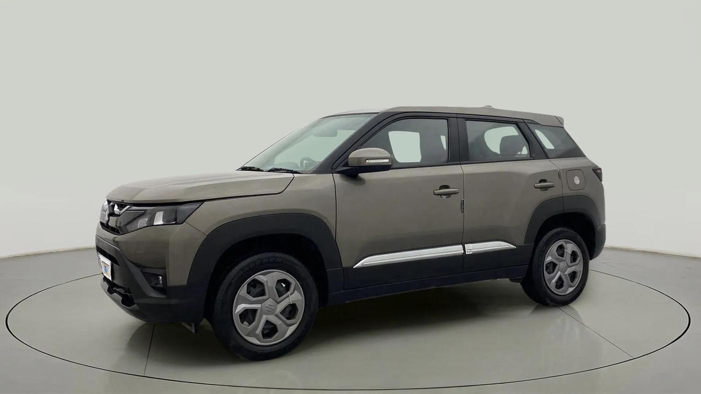 2023 Maruti BREZZA VXI SMART HYBRID, Petrol, Manual, 11,465 km, Left Front Diagonal