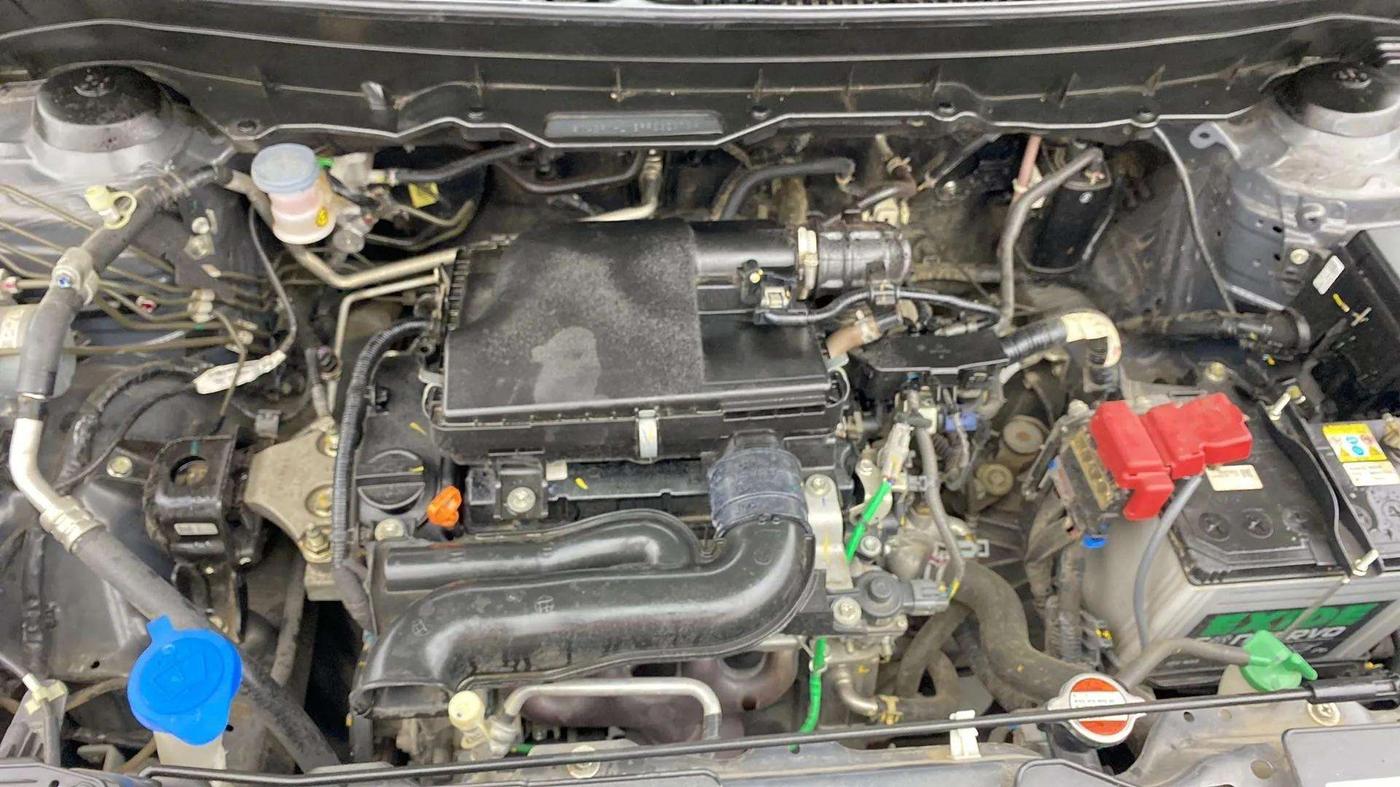 2023 Maruti BREZZA VXI SMART HYBRID, Petrol, Manual, 11,465 km, Engine View