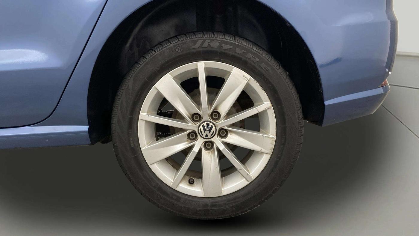 2016 Volkswagen Ameo HIGHLINE1.2L, Petrol, Manual, 51,309 km, Left Rear Wheel
