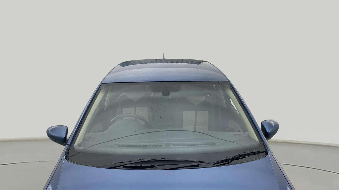 2016 Volkswagen Ameo HIGHLINE1.2L, Petrol, Manual, 51,309 km, Front Windshield