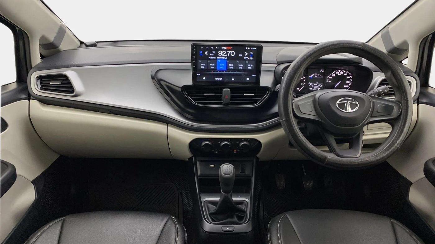 2021 Tata ALTROZ XE PETROL, Petrol, Manual, 14,557 km, Dashboard