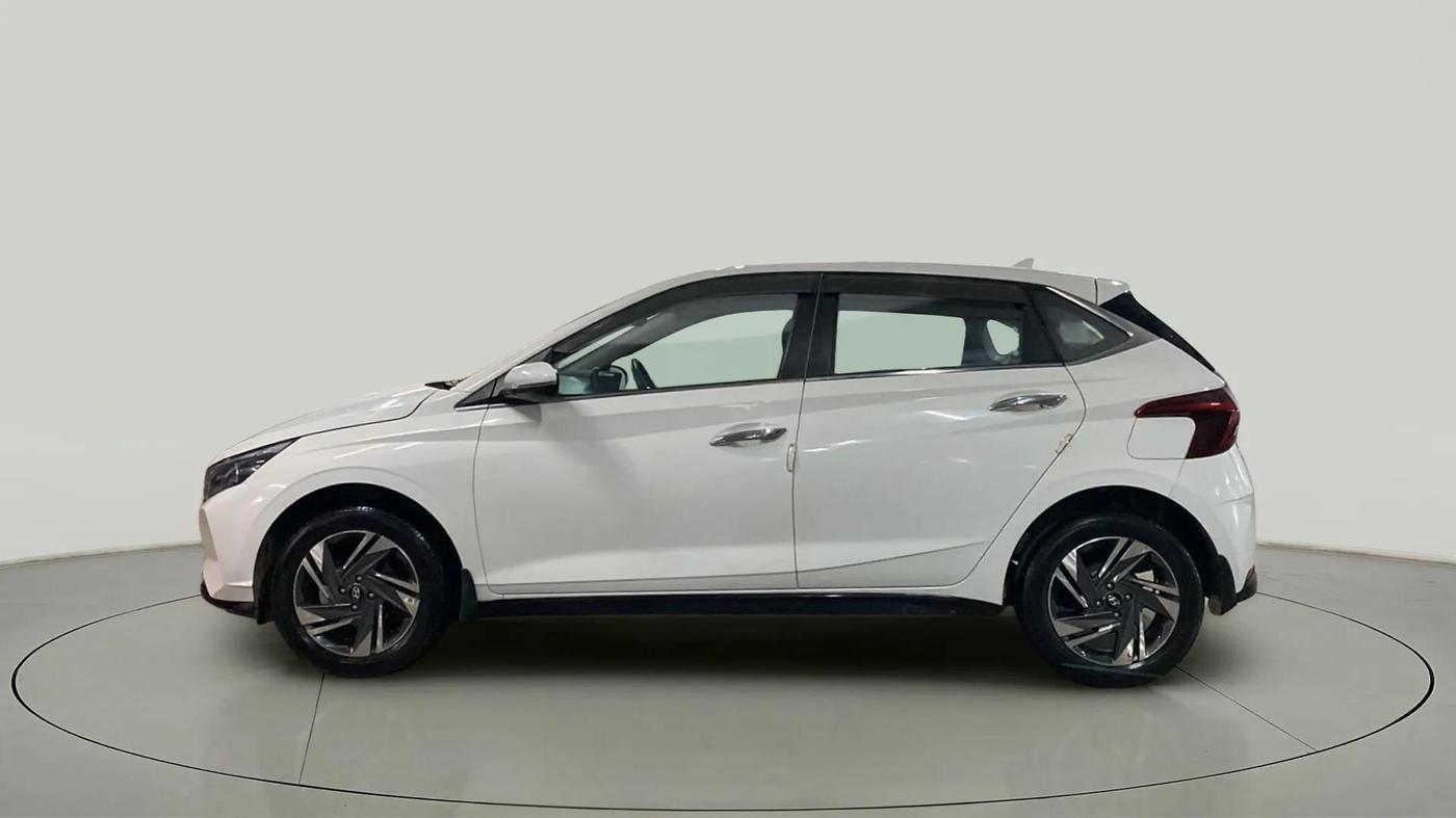 2022 Hyundai NEW I20 ASTA (O) 1.2 MT, Petrol, Manual, 6,072 km, Left Side
