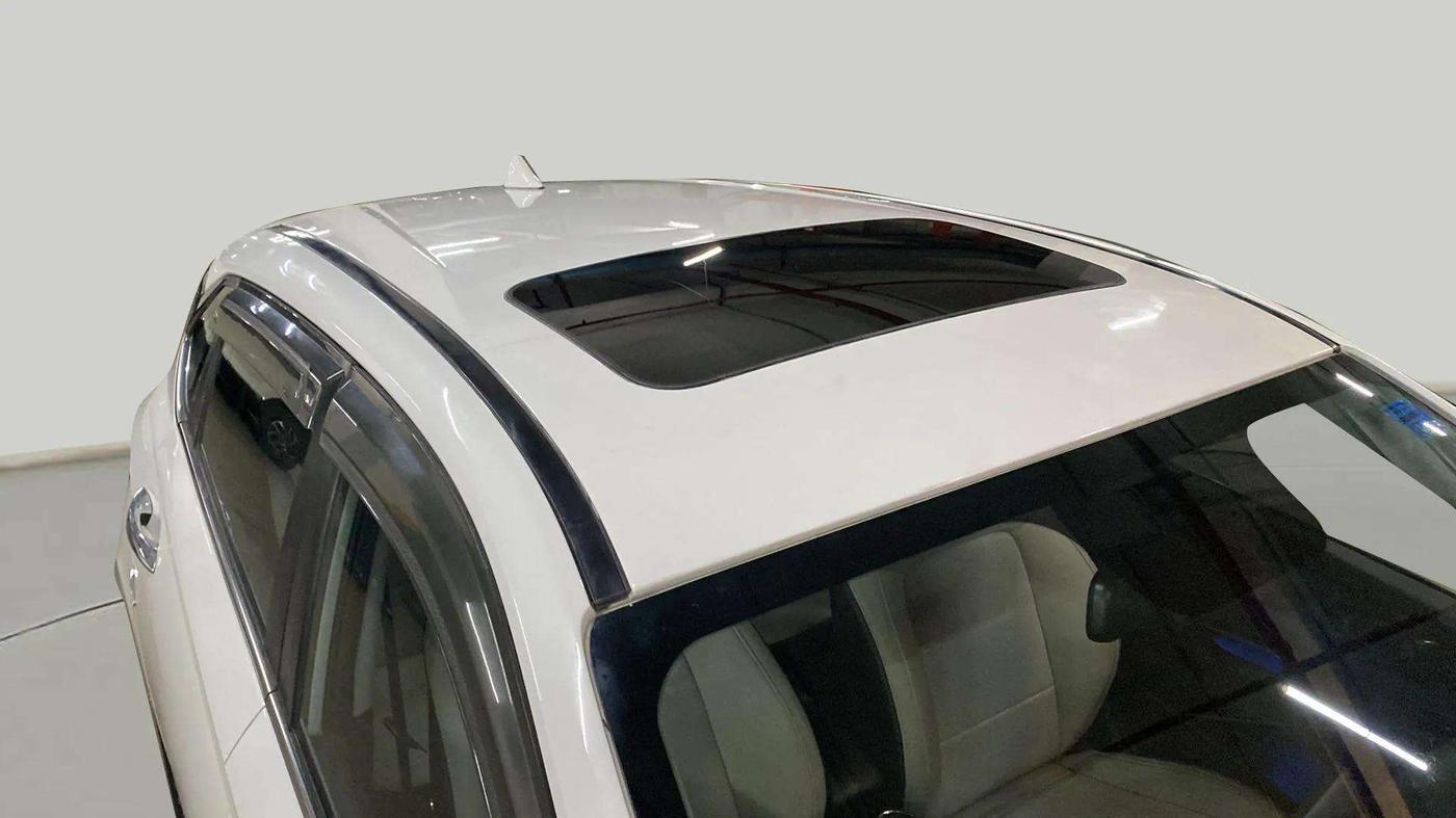 2022 Hyundai NEW I20 ASTA (O) 1.2 MT, Petrol, Manual, 6,072 km, Roof