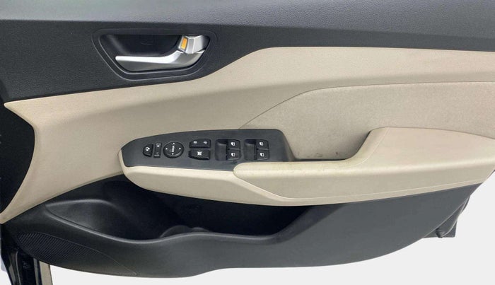 2021 Hyundai Verna SX 1.5 VTVT, Petrol, Manual, 33,283 km, Driver Side Door Panels Control