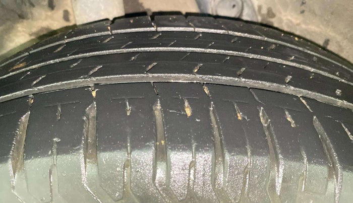 2021 Hyundai Verna SX 1.5 VTVT, Petrol, Manual, 33,283 km, Right Rear Tyre Tread