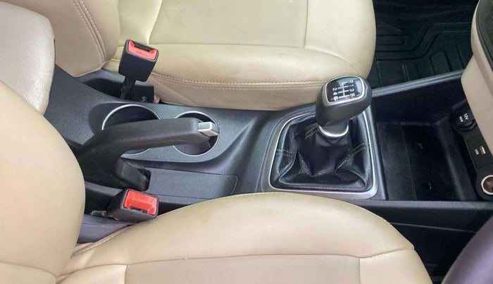 2021 Hyundai Verna SX 1.5 VTVT, Petrol, Manual, 33,283 km, Gear Lever