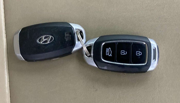 2021 Hyundai Verna SX 1.5 VTVT, Petrol, Manual, 33,283 km, Key Close Up