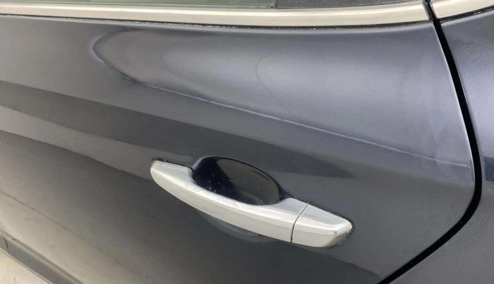 2021 Hyundai Verna SX 1.5 VTVT, Petrol, Manual, 33,283 km, Rear left door - Paint minor damage