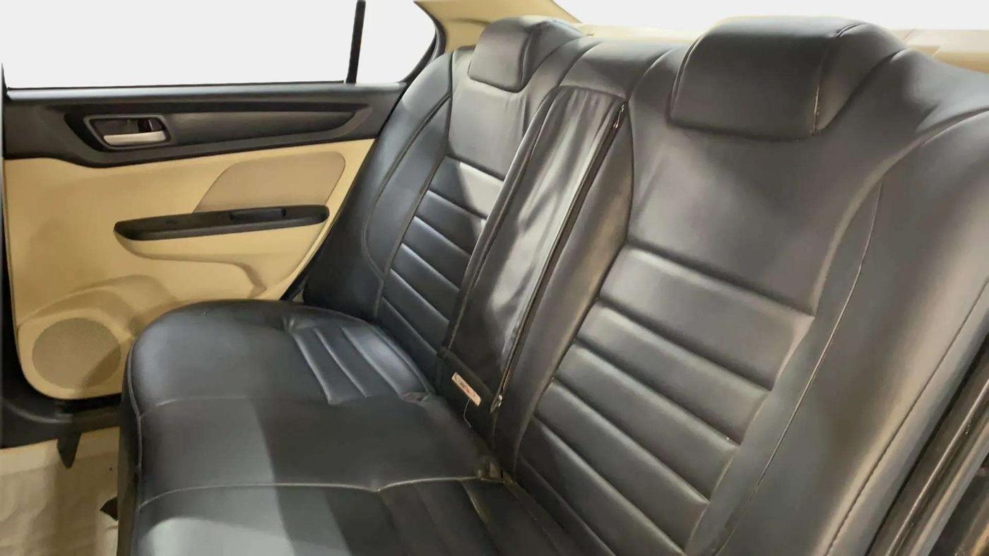2022 Honda Amaze 1.5L I-DTEC S, Diesel, Manual, 36,826 km, Right Side Rear Door Cabin