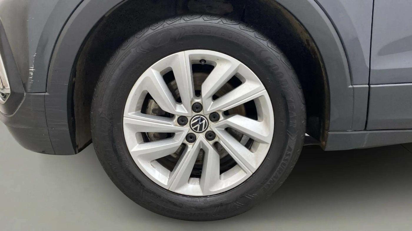 2021 Volkswagen TAIGUN GT 1.5 TSI MT, Petrol, Manual, 22,672 km, Left Front Wheel