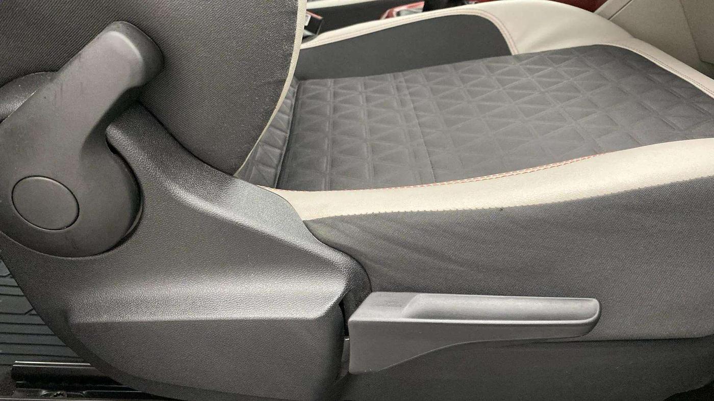 2021 Volkswagen TAIGUN GT 1.5 TSI MT, Petrol, Manual, 22,672 km, Driver Side Adjustment Panel