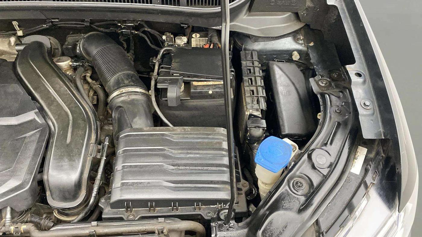 2021 Volkswagen TAIGUN GT 1.5 TSI MT, Petrol, Manual, 22,672 km, Engine View - Left