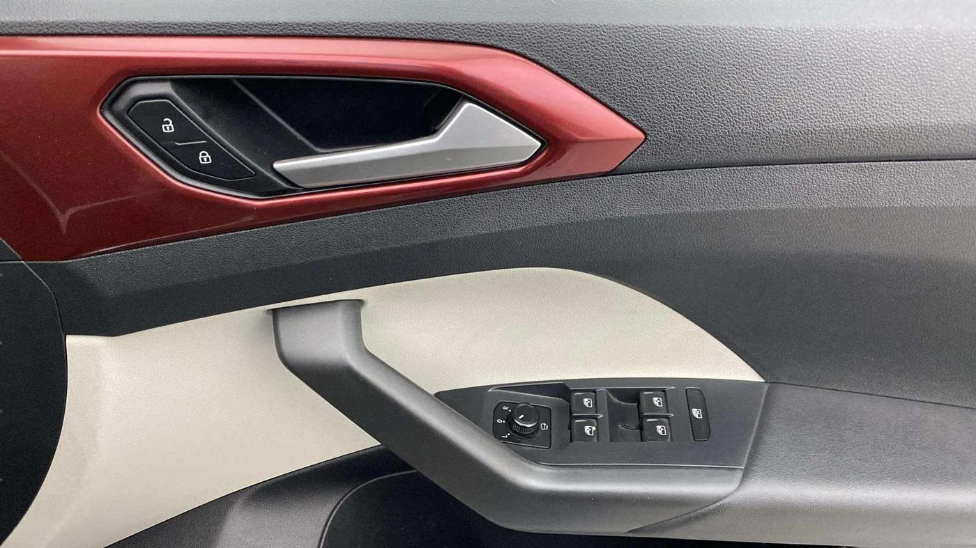 2021 Volkswagen TAIGUN GT 1.5 TSI MT, Petrol, Manual, 22,672 km, Driver Side Door Panels Control