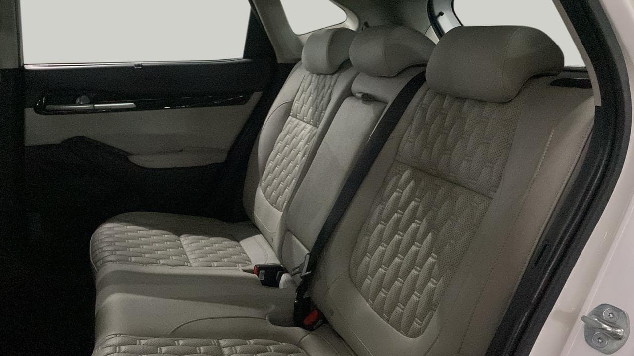 2023 KIA SELTOS HTX 1.5 DIESEL IMT, Diesel, Manual, 18,068 km, Right Side Rear Door Cabin