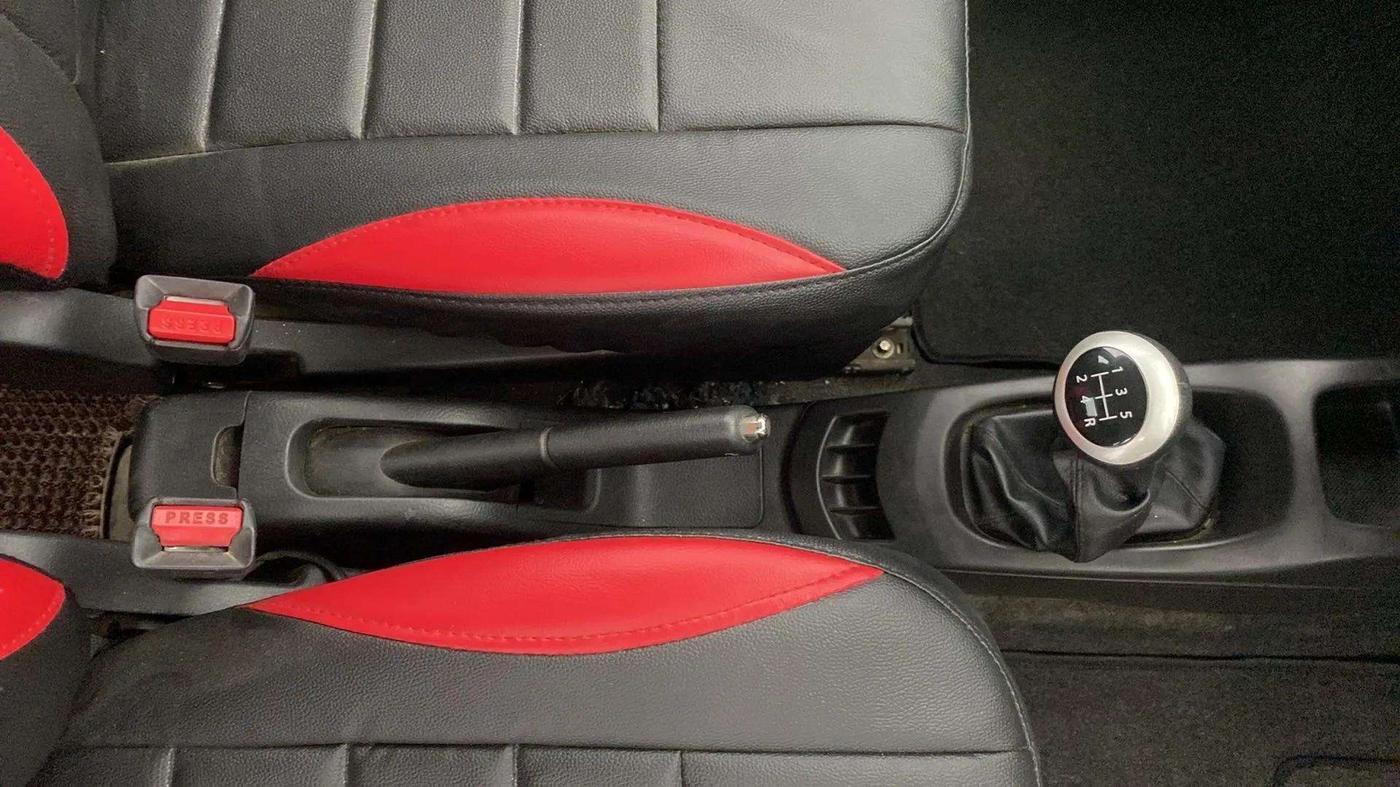 2014 Maruti Wagon R 1.0 VXI, Petrol, Manual, 36,113 km, Gear Lever