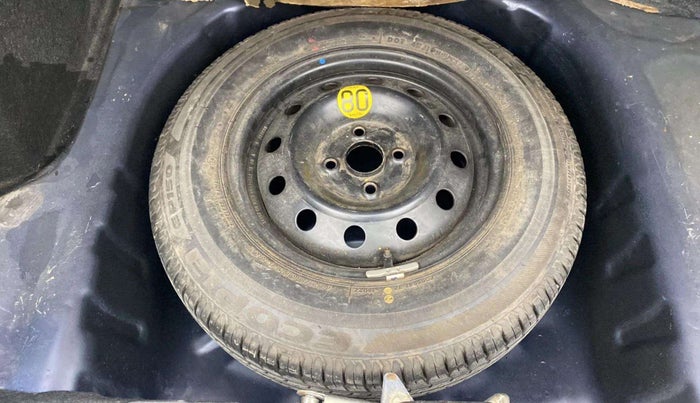 2018 Maruti Dzire ZXI AMT, Petrol, Automatic, 64,763 km, Dicky (Boot door) - Tool missing