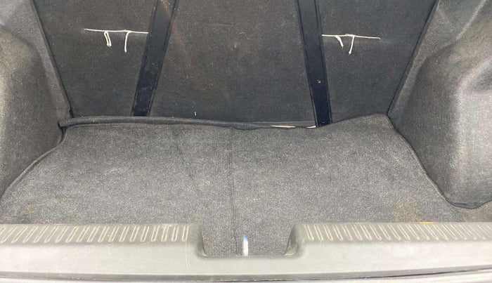 2018 Maruti Dzire ZXI AMT, Petrol, Automatic, 64,763 km, Boot Inside