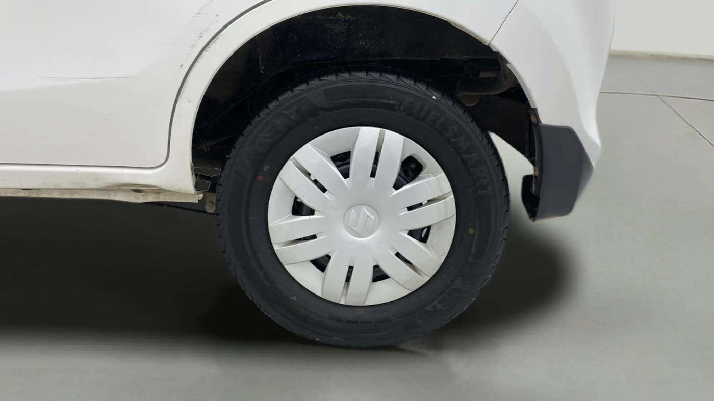 2019 Maruti Alto LXI, Petrol, Manual, 24,706 km, Left Rear Wheel