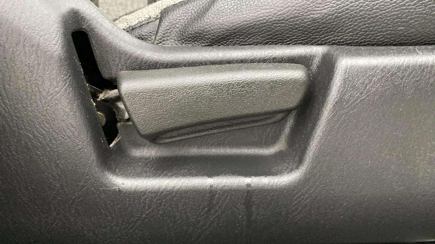 2019 Maruti Alto LXI, Petrol, Manual, 24,706 km, Driver Side Adjustment Panel