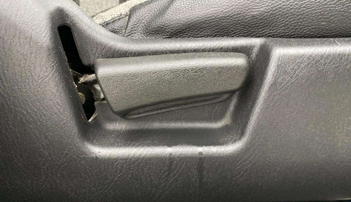 2019 Maruti Alto LXI, Petrol, Manual, 24,706 km, Driver Side Adjustment Panel