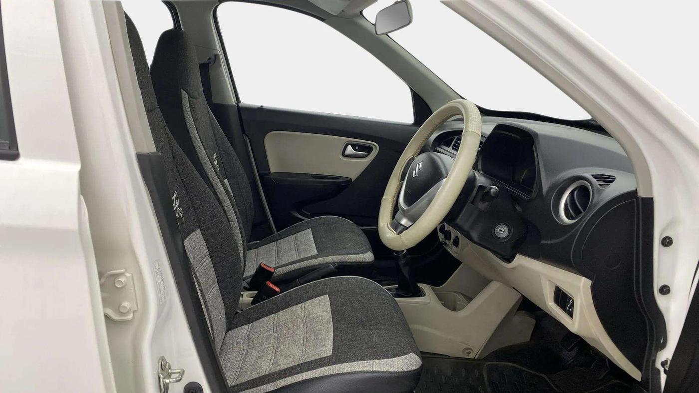 2019 Maruti Alto LXI, Petrol, Manual, 24,706 km, Right Side Front Door Cabin
