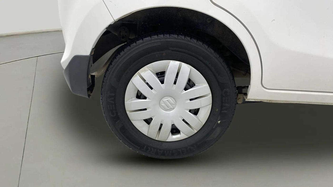 2019 Maruti Alto LXI, Petrol, Manual, 24,706 km, Right Rear Wheel