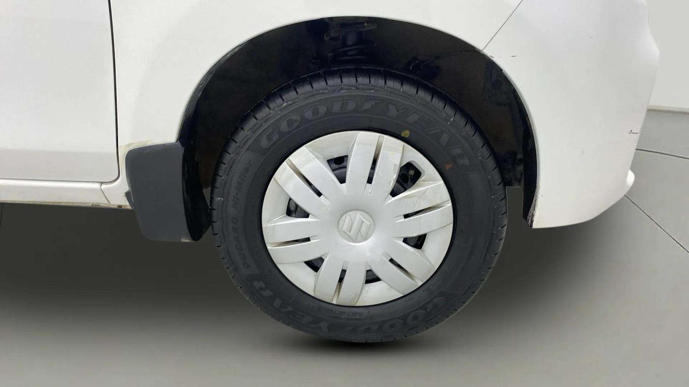 2019 Maruti Alto LXI, Petrol, Manual, 24,706 km, Right Front Wheel