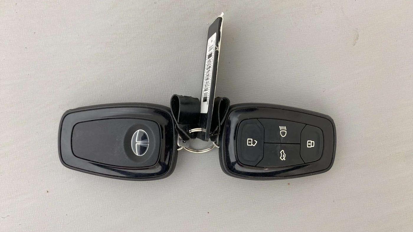 2021 Tata ALTROZ XT PETROL, Petrol, Manual, 43,070 km, Key Close Up