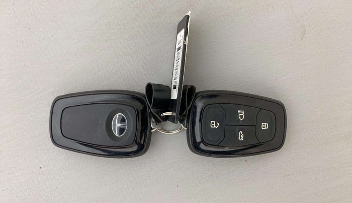 2021 Tata ALTROZ XT PETROL, Petrol, Manual, 43,070 km, Key Close Up