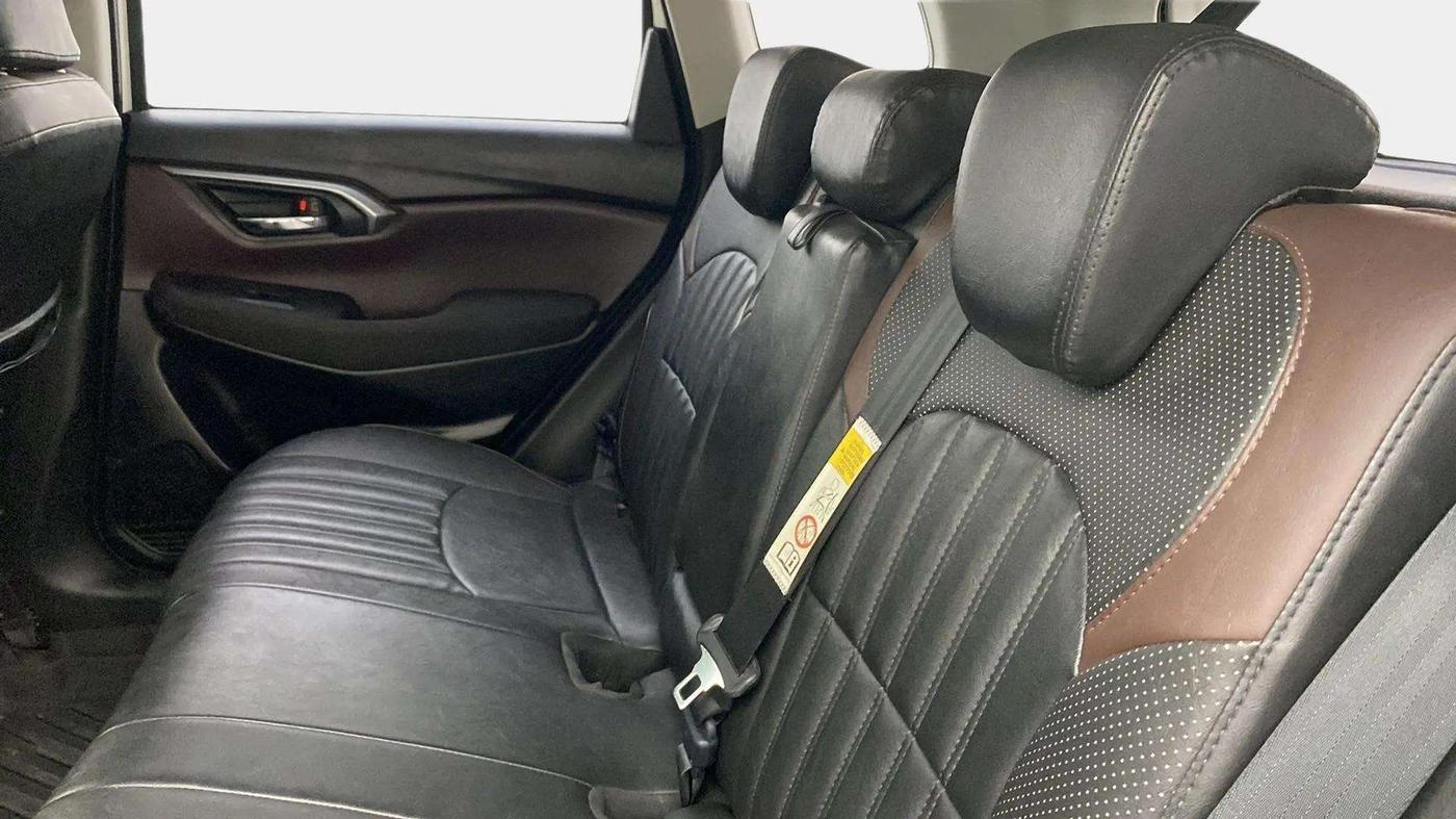 2024 Maruti Grand Vitara DELTA SMART HYBRID, Petrol, Manual, 16,938 km, Right Side Rear Door Cabin