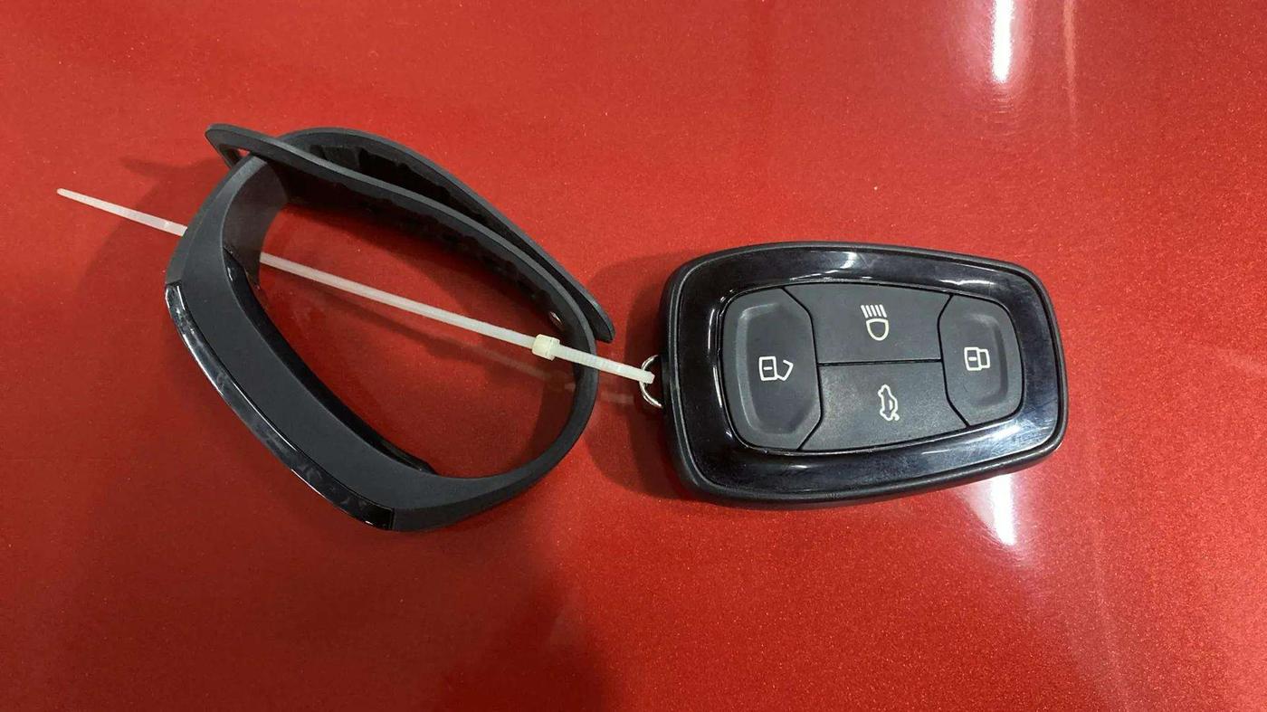 2020 Tata ALTROZ XZ PETROL, Petrol, Manual, 61,948 km, Key Close Up