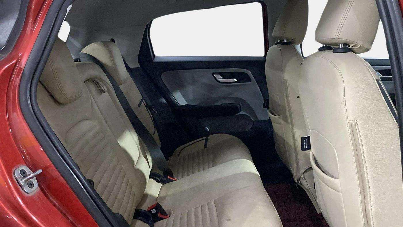 2020 Tata ALTROZ XZ PETROL, Petrol, Manual, 61,948 km, Right Side Rear Door Cabin